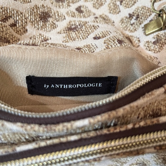 Anthropologie NWOT Crossbody Bag Woven Fabric Beige Sable Animal Graphic Clutch - Picture 4 of 9